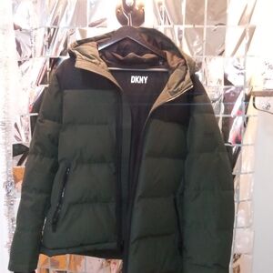 DKNY Men's Olive and Black Puffer Jacket